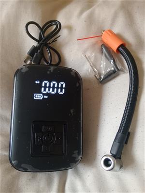 Car tyre pump