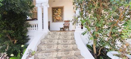 House For Sale in Morningside