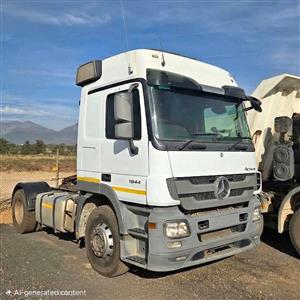 2015 Mercedes Benz 1844