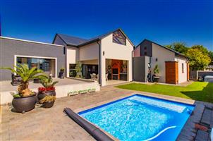 House For Sale in Meerhof