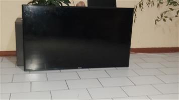 Hisense TV 60cm 