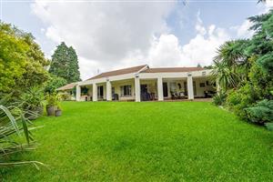 Charming Home with Cottage & Pool to let in Glen Austin