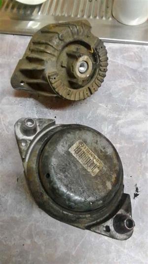 Mercedes Benz w204 and E-class engine mountings