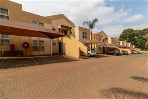 3 Bedroom Townhouse for sale in Meredale, Johannesburg