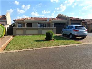 House For Sale in Leondale
