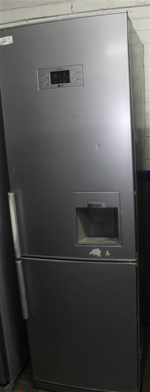 LG GR-F429BLQW SILVER FRIDGE W/WATER DISPENSER S065379A