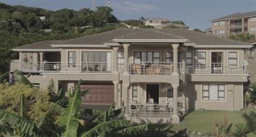 Beautiful Home in Peaceful suburb FOR SALE.