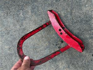 Steering wheel lock anti theft device