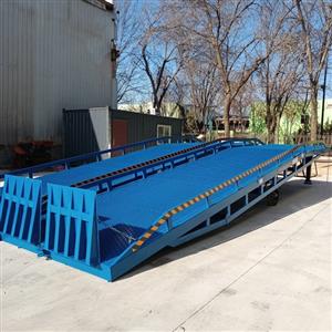 Mobile dock levellers / Mobile loading ramps