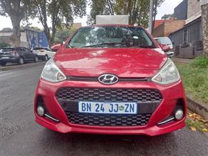 2020 Hyundai i10 Grand 1.0 Motion 34 000kms Automatic  Petrol Maroon Color Service history