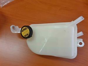 AURIS/COROLLA WATER BOTTLE. BRAND NEW. FOR VARIOUS OTHER CARS TOO