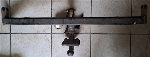 Tow bar for Nissan NP200. With plates and the bolts.