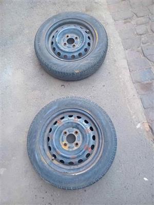 2012 Nissan micra 14inche rims n tyer for sale my number WhatsApp or cell 