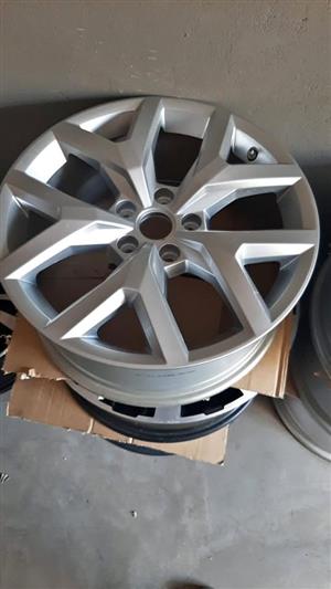 19 inch VW Amarok original mag to use for spare wheel 