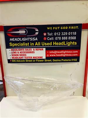 Mazda CX-5 right side headlight replacement lens (2017) 