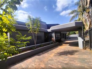 Live Large or Invest Bigger – Endless Possibilities Await in Florauna!"