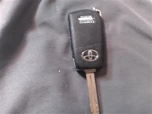  keys Toyota single cab 2018