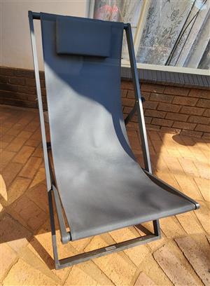 Foldable lawn chair