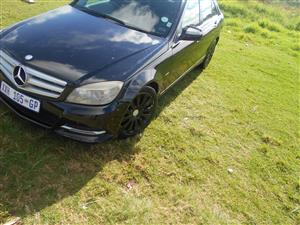2009 Mercedes-Benz C-Class Sedan 65k ONLY