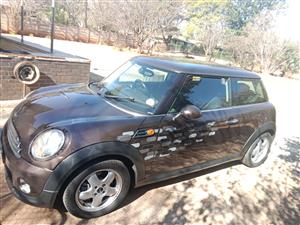 Mini Cooper r56 none turbo 1.6 2010yr model 