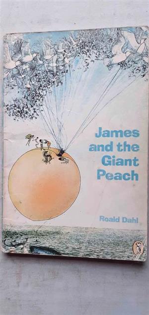 James and the giant Peach The giraffe and the pelly and me - Roald Dahl 