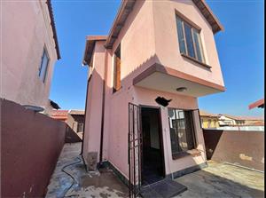 SOSHANGUVE VV 2 BEDROOM HOUSE + FLAT LET FOR RENT