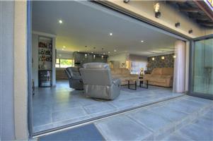 House For Sale in Brackenhurst