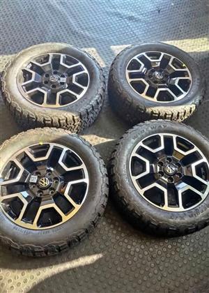 20inch VW Amarok original mags with brand new LT275/55/20 WideWay All-Terrain X/