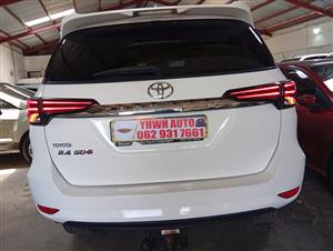 2016 Chea toyota fortuner auto