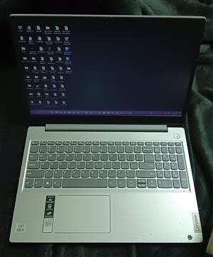 Lenovo IdeaPad 3 – i5 | 16GB RAM | 500GB SSD 