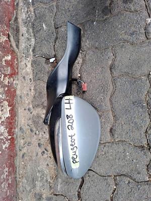 Peugeot 208 side mirror