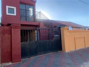 2 BEDROOM HOUSE FOR SALE IN FLEURHOF EXT 2 CALL US FOR FREE PREQUALIFICATION!!!!