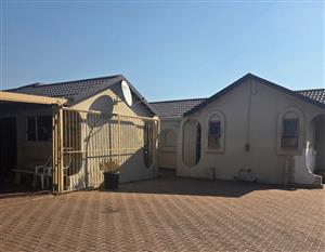House For Sale in Mayberry Park