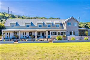 House For Sale in Stilbaai Oos
