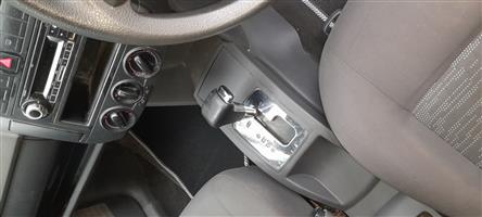 2015 POLO VIVO HATCHBACK 1.4 AUTOMATIC.  LOW KMS OFF ONLY 