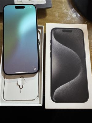 iPhone 15 Pro 256gb plus iPhone SE 64gb in excellent condition.