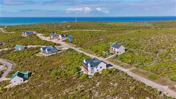 Discover Your Paradise in the L'Agulhas Nature Reserve!
