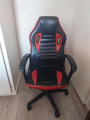 Gaming chair