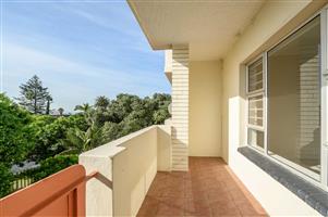 Apartment For Sale in Humewood