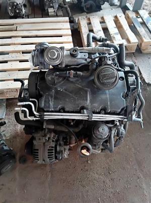 VW GOLF 5 TDI BXE ENGINE FOR SALE