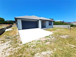 Partially Complete Family Home in Paradise Beach, Jeffreys Bay