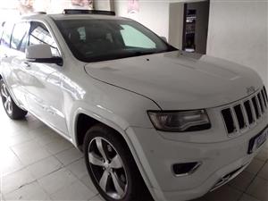 2015 Grand Cherokee 5.7 Automatic Sunroof Leather Seats Reverse Sensor LCD Screen 104.000km