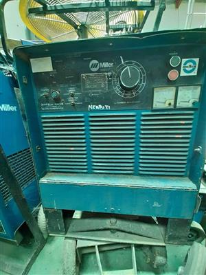 Miller Gold Star 400SS Welding Machine