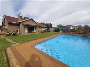 Sonland Park Beautiful Bargain Buy