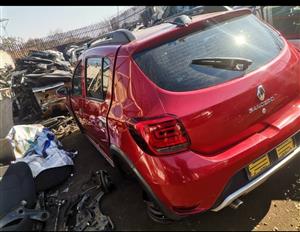 Renault Sandero for stripping 