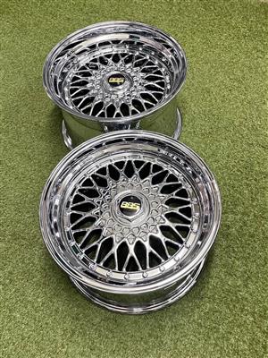 17 INCH BBS CHROME DESIGN RIM SET NARROWS/WIDES