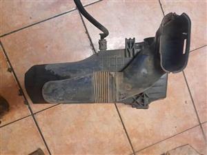 FORD FIESTA AIR-FILTER BOX