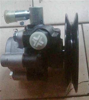 Inyathi/Toyota Haice power steering pump with 1 bolt