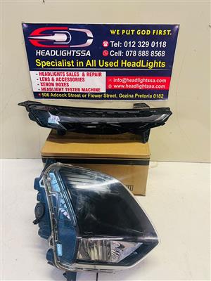 Chery Omoda C5 right side headlight and daylight running light (2021)
