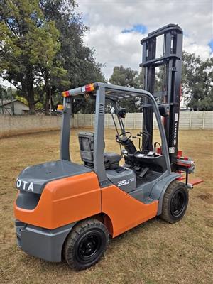 Toyota forklift FDJ35 Diesel